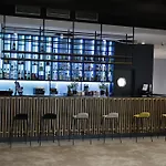 Robert's Port מלון 4*