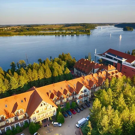 Robert's Port Hotel 4*