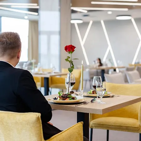 Hotel Robert's Port Mikołajki