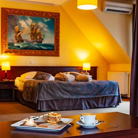 Robert's Port Hotel Mikołajki