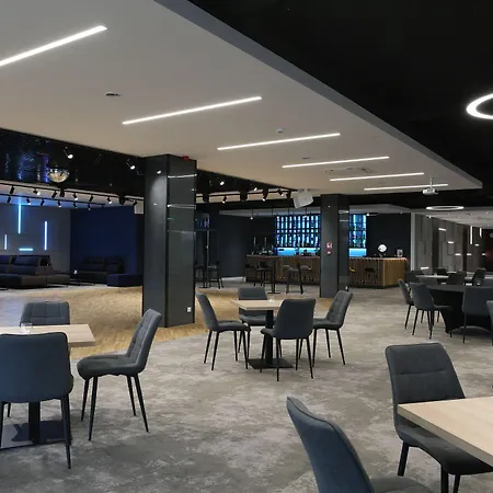 Hotel Robert's Port Mikołajki