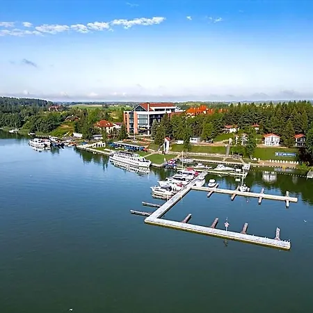 호텔 Robert's Port 4*