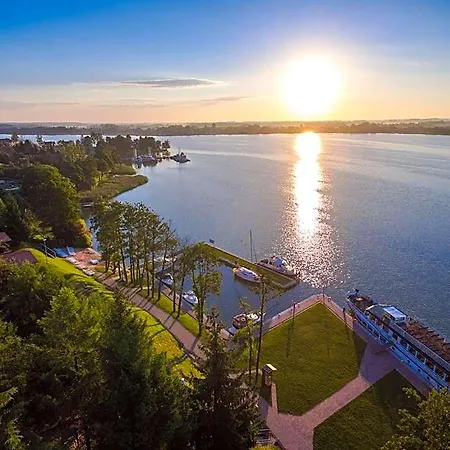 호텔 Robert's Port Mikołajki