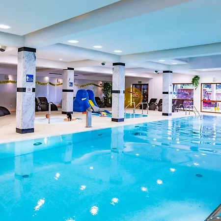 Robert's Port Hotel Mikolajki (Mragowo)