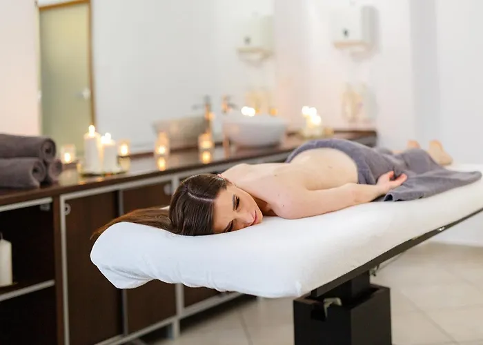 Hotel Robert's Port 4*