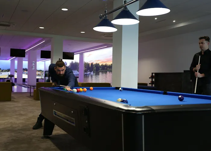 Hotel Robert's Port 4*