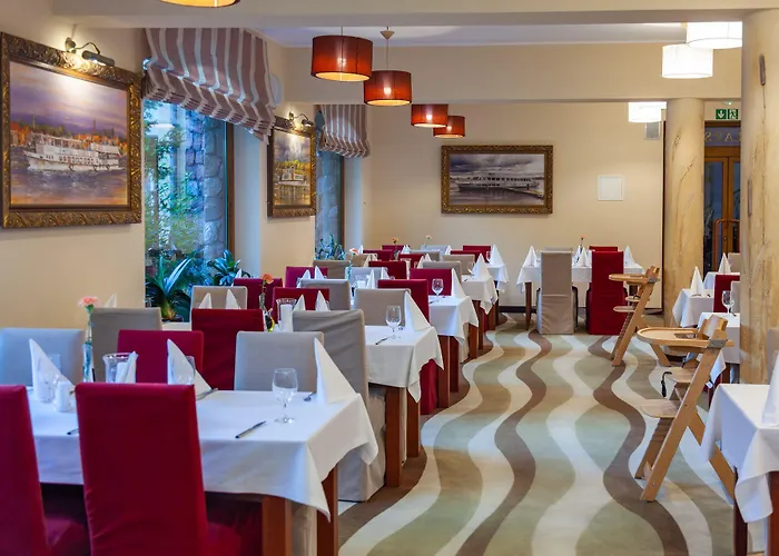 Robert's Port Mikołajki