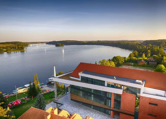 Robert's Port 4* Mikołajki