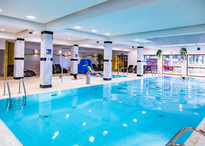 Hotel Robert's Port Mikołajki