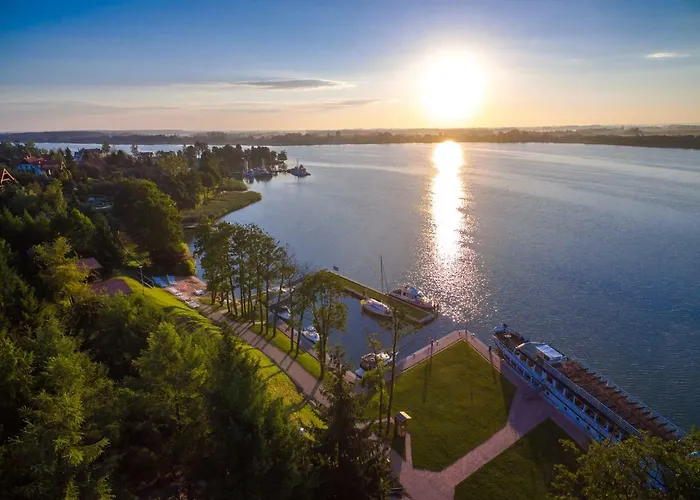 Robert's Port Hotel 4*